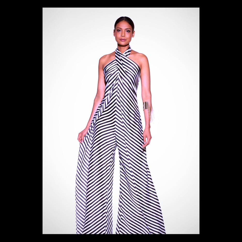 Classic black and white elegant jumper